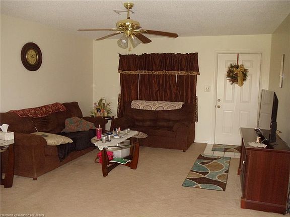 3rd image of 1515 Chatsworth St