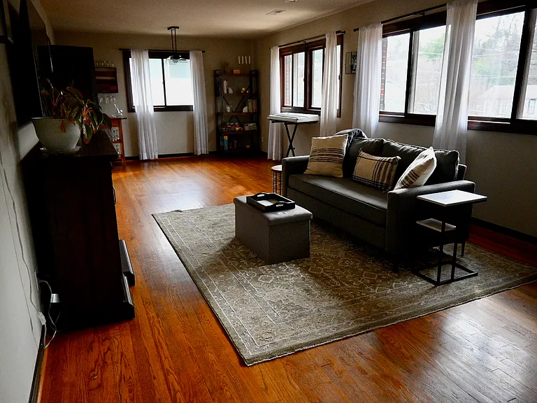 1961 4th Pl S — Photo 2