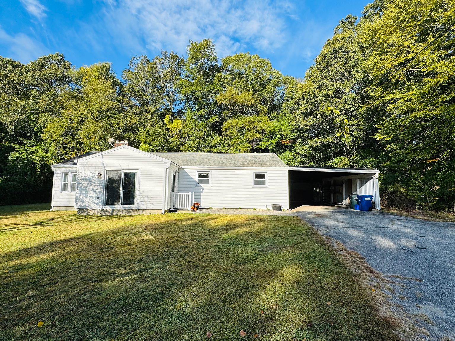 1535 Route 12, Gales Ferry, CT 06335 | Zillow