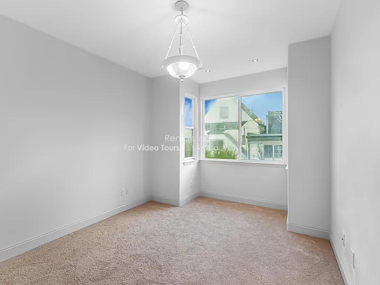 135 Sweeny St #A — Photo 12