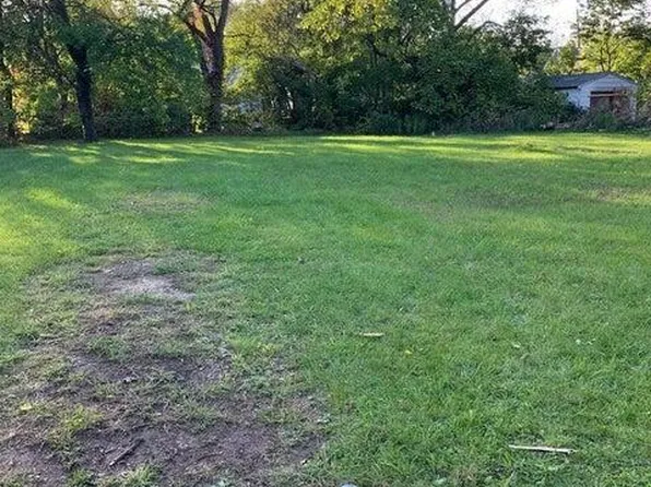 923 Princeton Ave, Kalamazoo, MI 49007