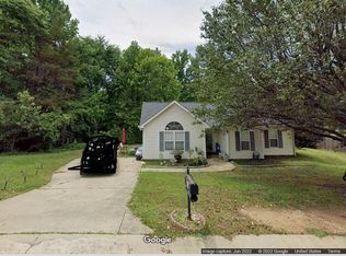 821 Silver Ct, Charlotte, NC 28217