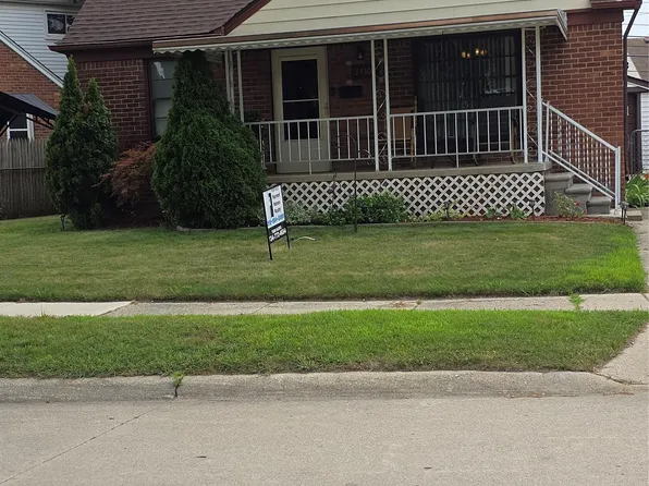 33505 Clinton St, Wayne, MI 48184