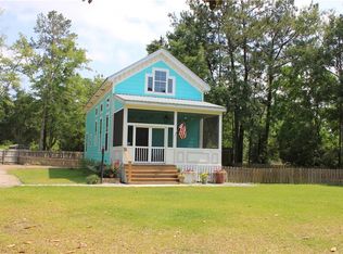 29284 Rouville Rd, Lacombe, LA 70445