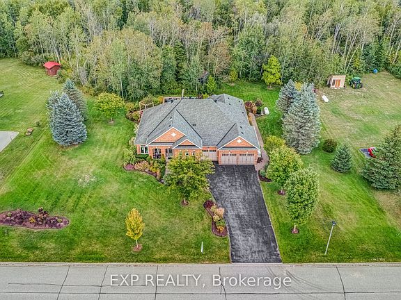 2nd image of 56 Manor Ridge Trl