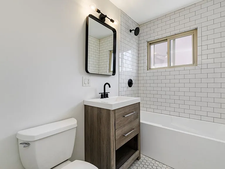 2128 N Whipple St — Photo 12