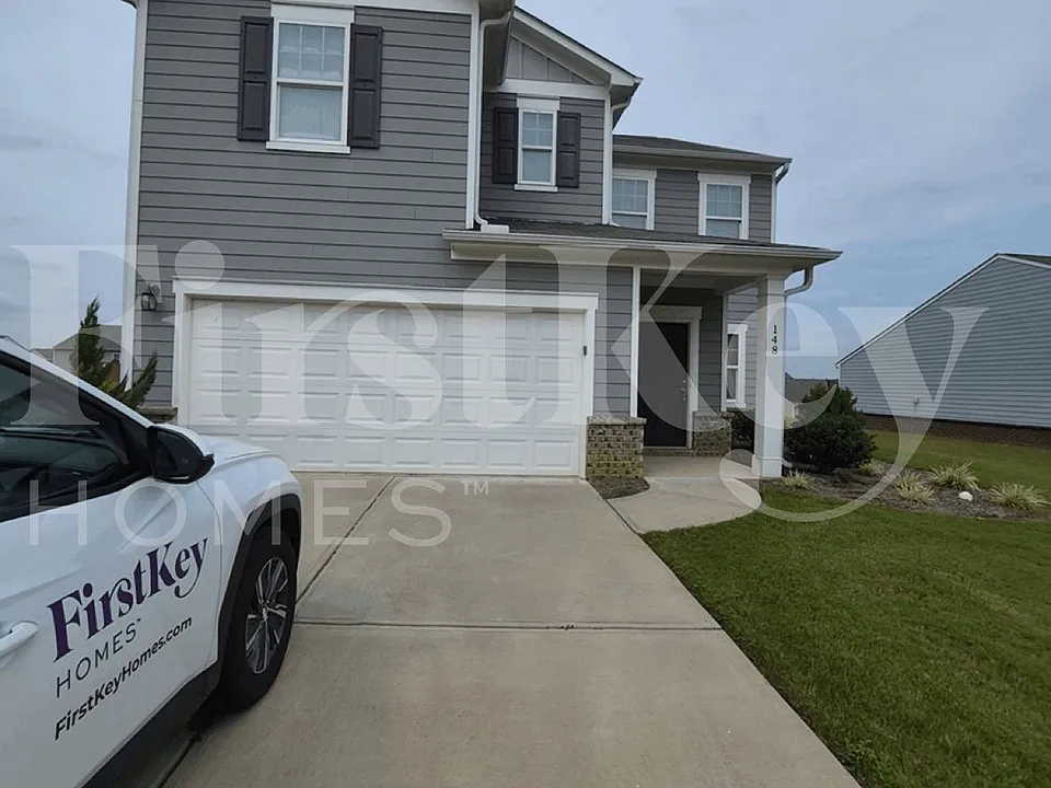 148 Andria Way NW