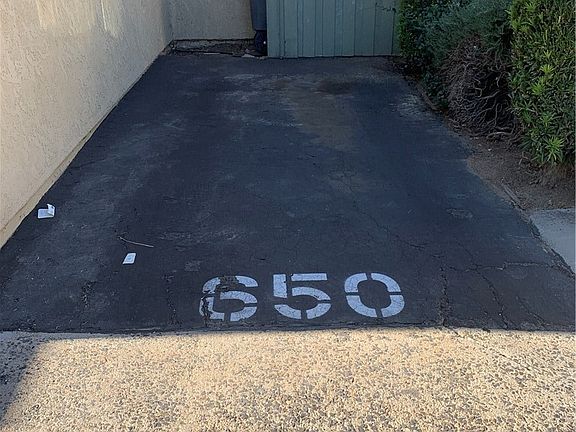 5th image of 650 Parkview Dr #F