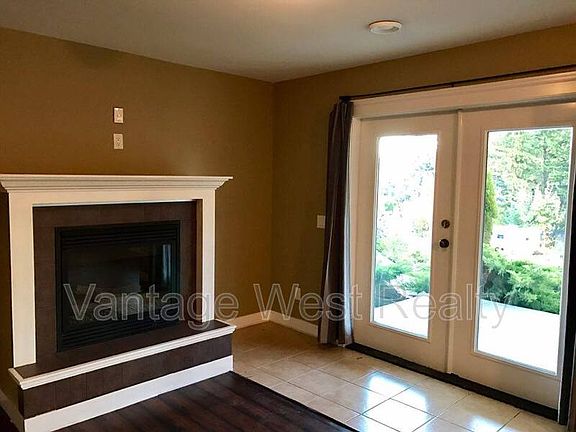 3rd image of 2231B Sunview Dr