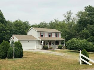 304 Deer Run Dr, Roaring Spring, PA 16673