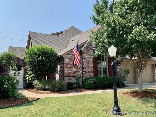 9706 E 90th Ct N, Owasso, OK 74055