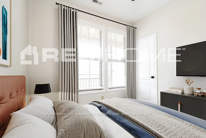 69 Lyle Dr — Photo 9