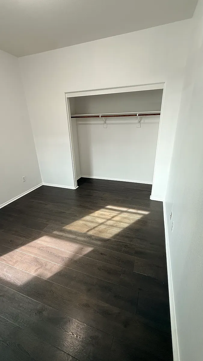 Building Photo - 675 Suncup Cir #1