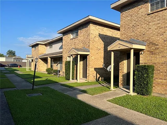 126 Lakewood Dr #52