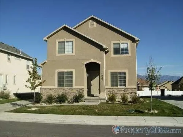 12527 S Saquamish St, Riverton, UT 84096