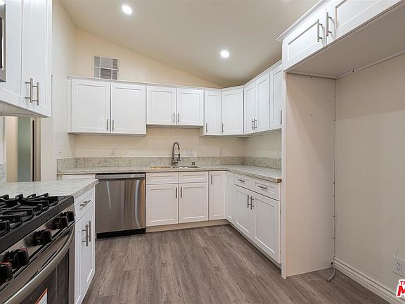 5th image of 27311 Altamere Ave