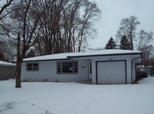 4807 William St, McHenry, IL 60051