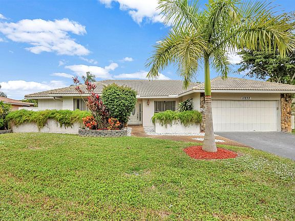 5th image of 11233 NW 20th Drive