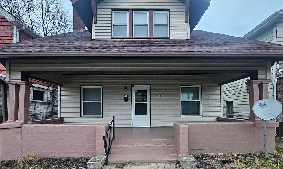 1st image of 1317 Oak Grove Ave