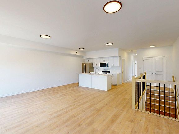 3rd image of 454 Pond Mills Rd #13