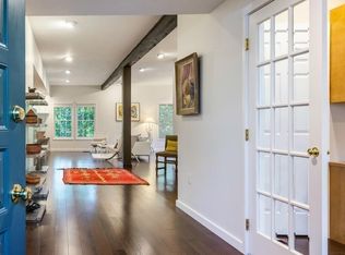 1175 Chestnut St APT 5, Newton, MA 02464