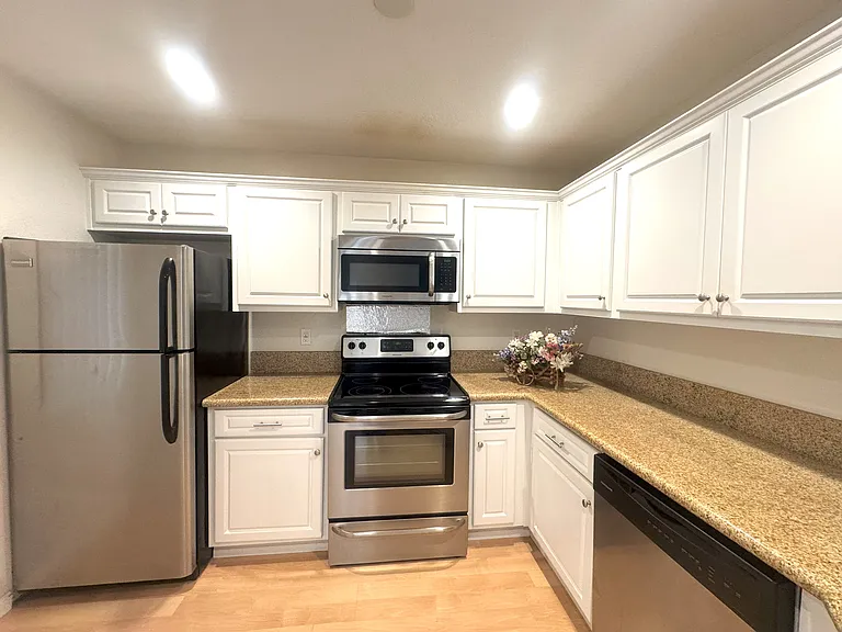 7405 Charmant Dr #2417 — Photo 8