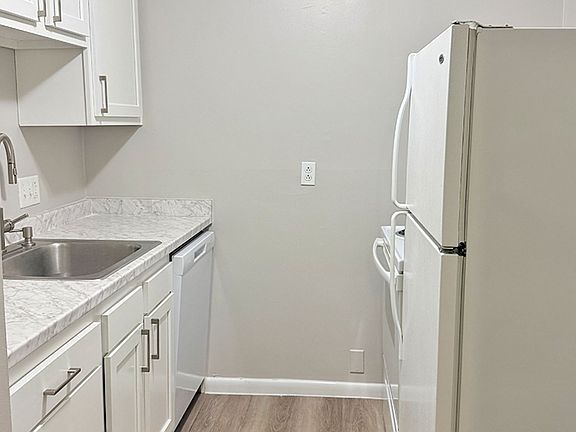 2nd image of 714 Clifton Colony Dr #715-20