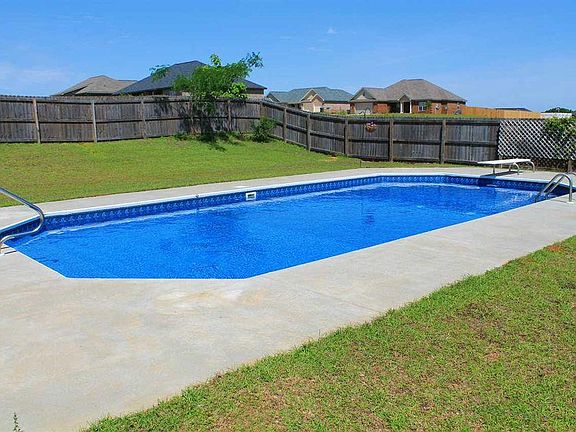 4th image of 102 Tumbleweed Dr