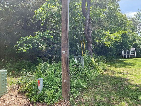 2nd image of Whitfield Ln #59
