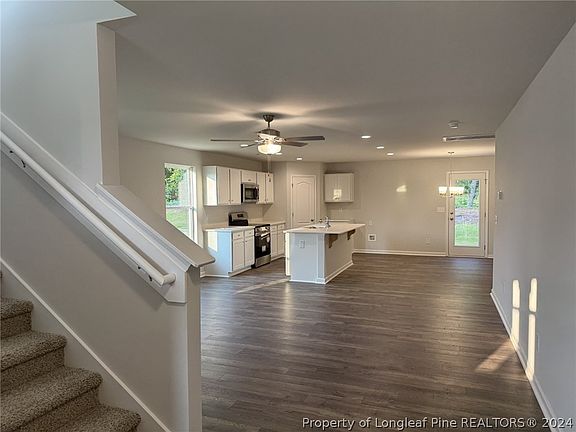 2nd image of 171 Chinook Ln #5