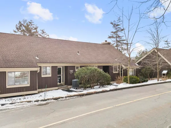 245 Krueger Dr Heritage Village #A, Southbury, CT 06488
