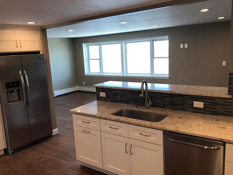 11 Dorchester St #7 — Photo 3