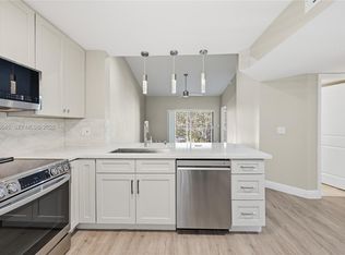 Beacon Place Condo, Coral Springs, FL 33065