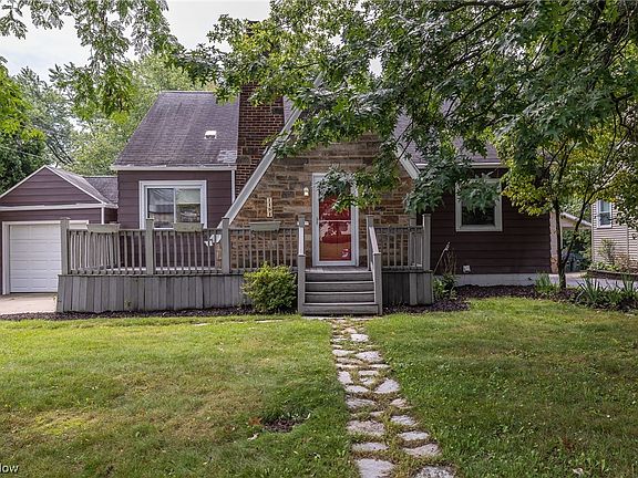 2nd image of 1494 Grant Ave