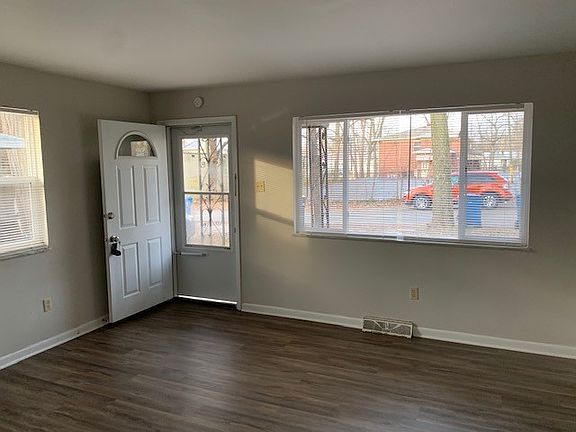 4633CrestviewInterior_12272020