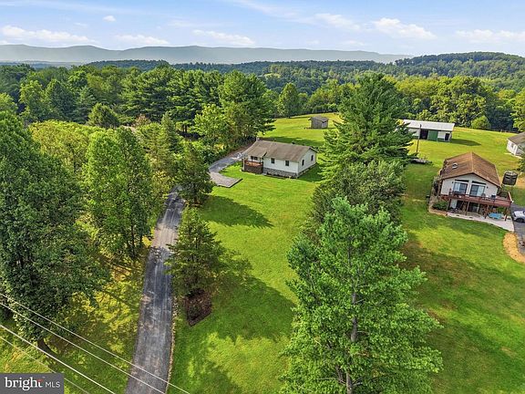 3rd image of 2756 Ridge Hollow Rd
