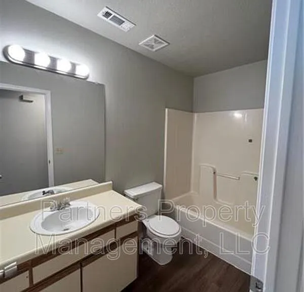 5702 Sara St #A — Photo 10