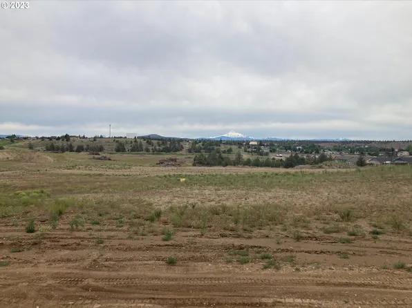 SE 10th St, Madras, OR 97741