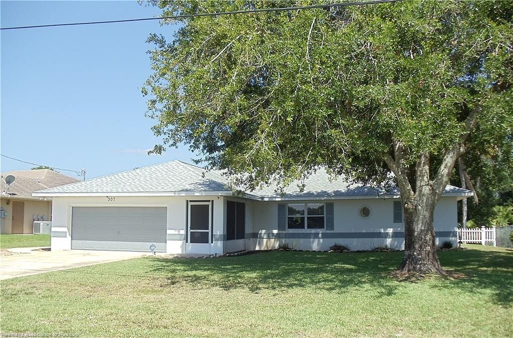 307 E Waterway Ave NW, Lake Placid, FL 33852 Zillow