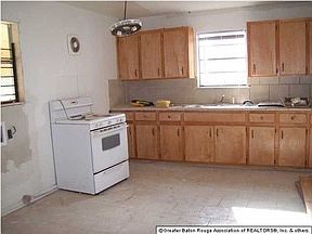 2nd image of 713 Rita St