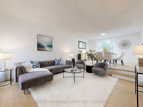 62 Bishop Cres, Markham, ON L3P 4N7