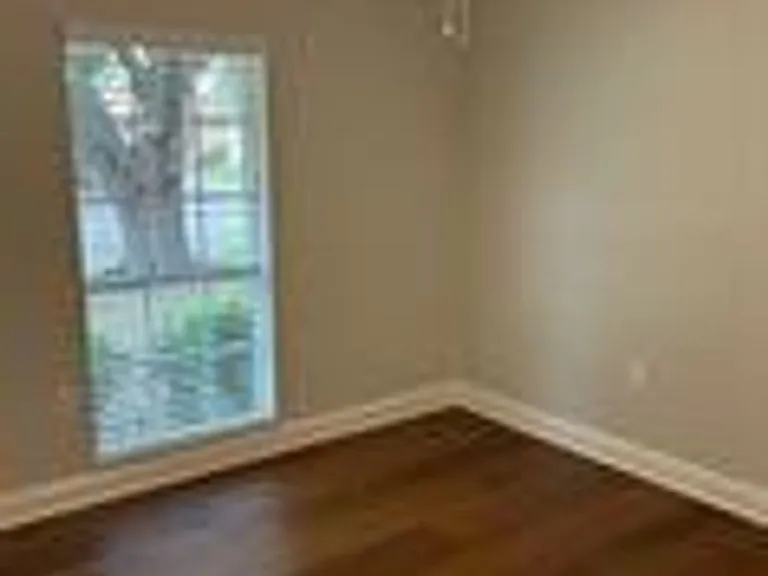 5430 Lake Lindenwood Dr — Photo 10