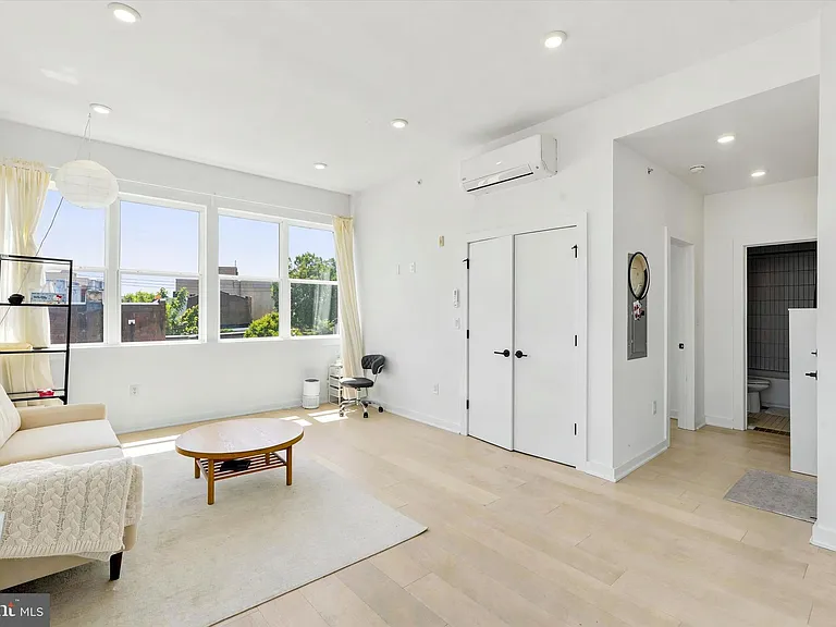 2525 Frankford Ave #3B — Photo 4
