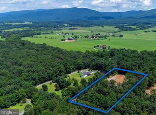 14 Mont View Ln, Luray, VA 22835