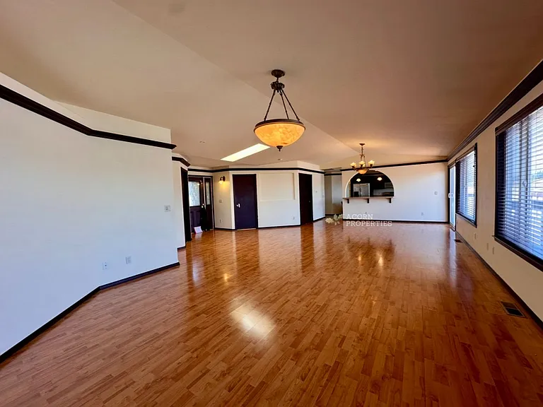 1331 SW Harbor Vista Cir — Photo 8