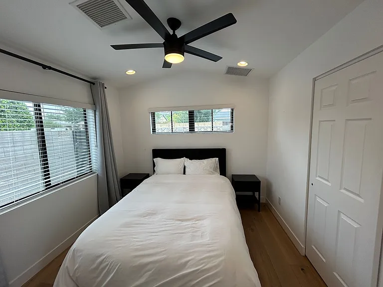 4016 E Avalon Dr — Photo 29