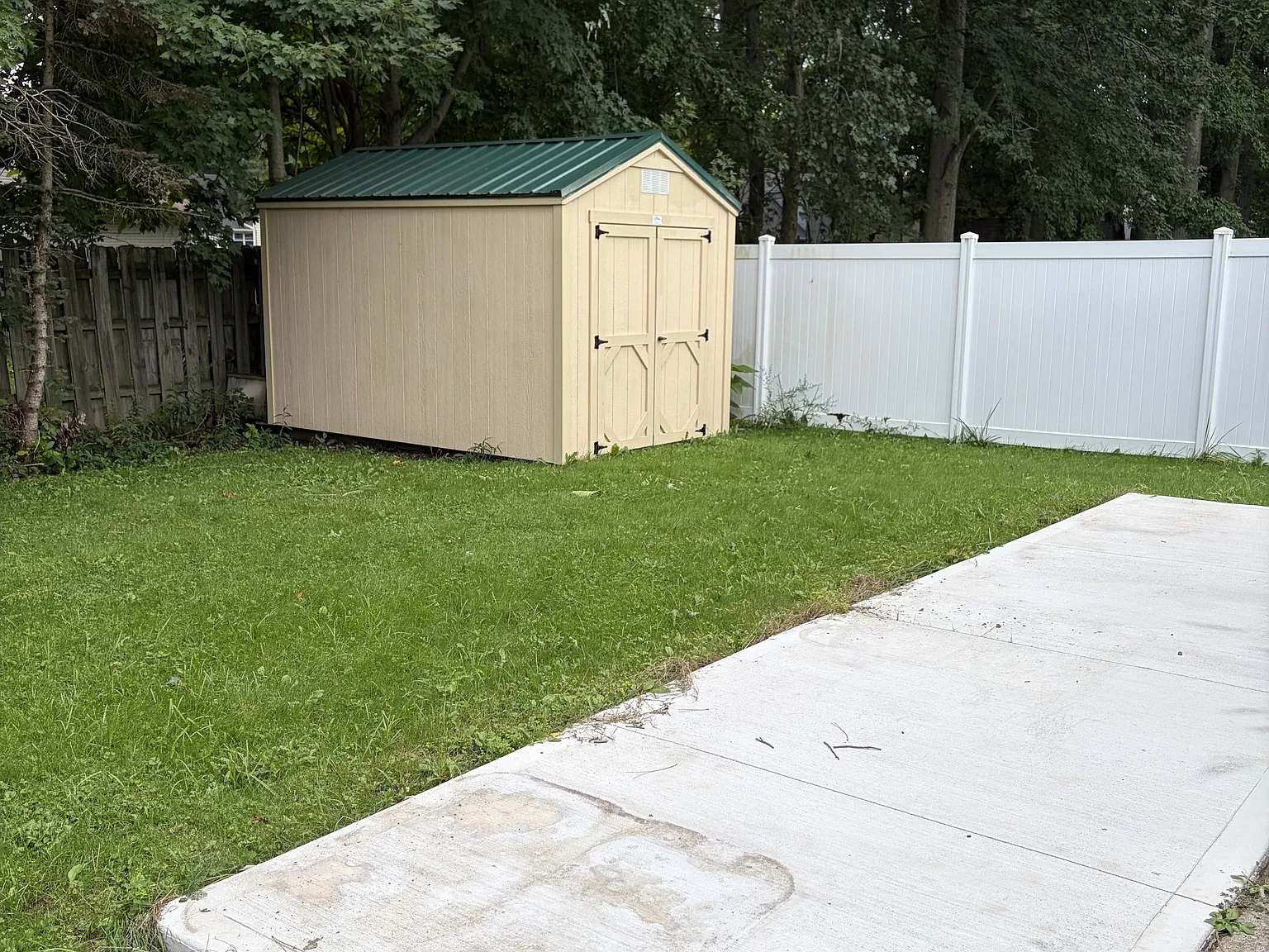453 Auburn Street - Lease Up Only - 1 — Photo 3