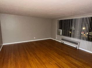 7544 N Bell Ave APT 1D, Chicago, IL 60645