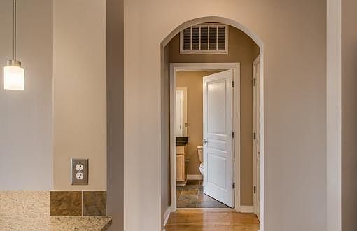 3rd image of 3000 Vanderbilt Pl APT 227
