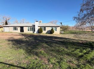 9047 10th Ave, Hesperia, CA 92345